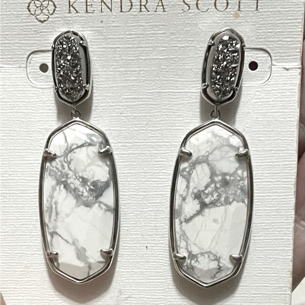 VVGUC Kendra Scott Elle Statement earrings
